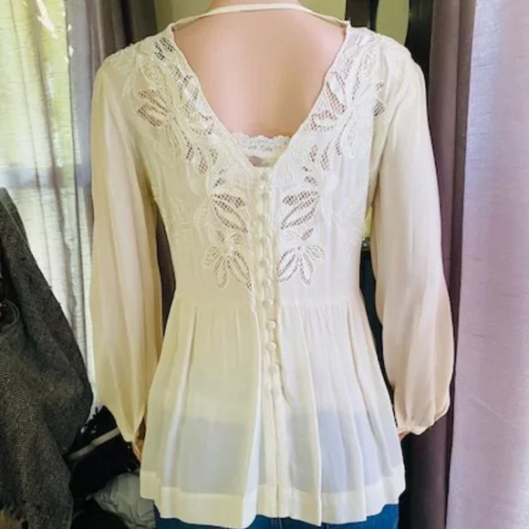 Stella Forest Tunic Blouse - Picture 2 of 2